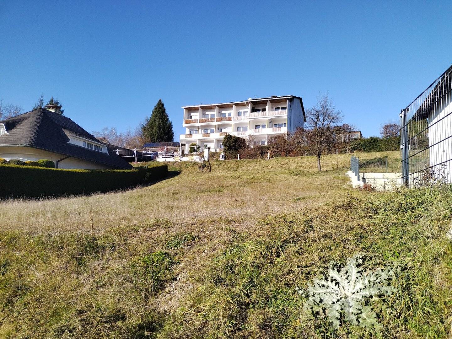 Traumhaftes Baugrundstück - Genießen Sie Seeblick und Bergpanorama
