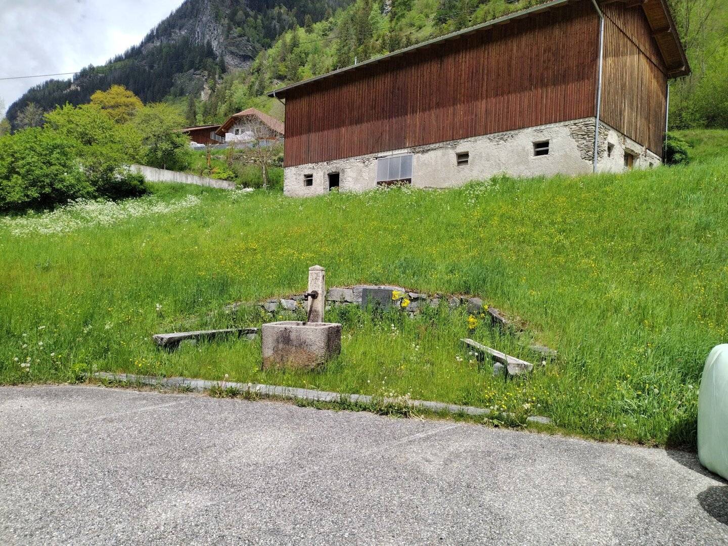 Baugrund mit guter Anbindung und Bergpanorama inmitten des Maltatales
