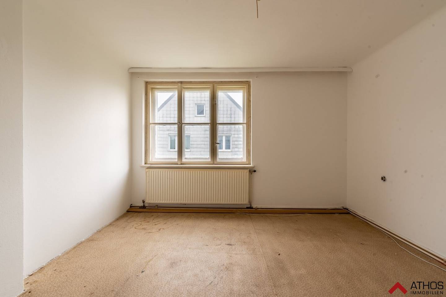 Sanierungsbedürftige 3-Zi Wohnung 65,89 m² mit Stellplatz in Hörsching
