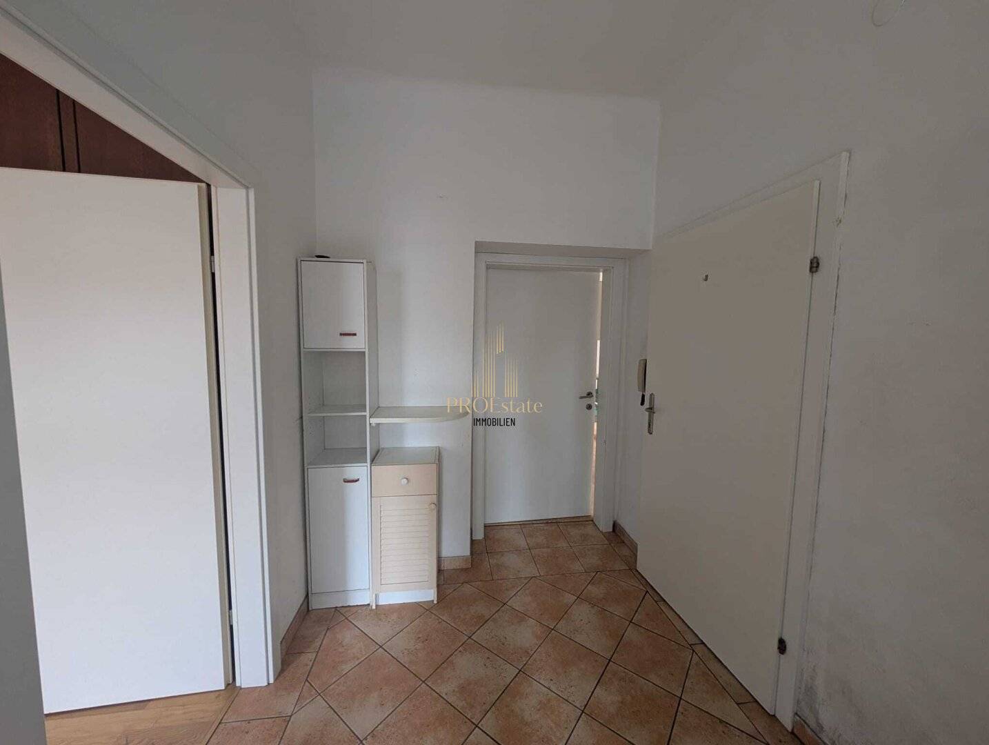 Ruhige und helle 2-Zimmer-Wohnung mit Garten in Linz, 68 m²! Serviced Apartments!