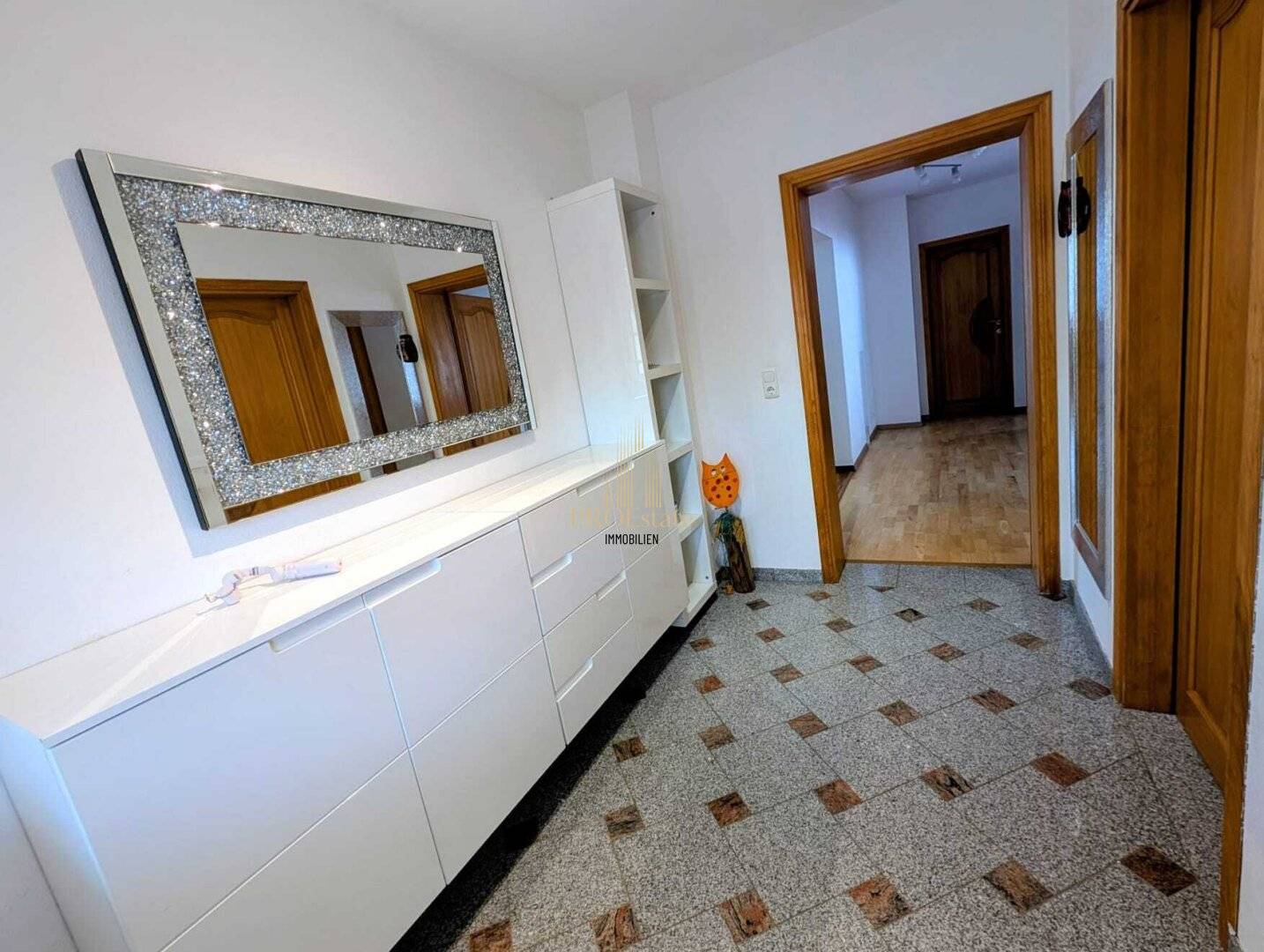 # VERMITTELT# Top gepflegtes Einfamilienhaus in Weißkirchen mit Erdwärme, Fußbodenheizung, neue Einbauküche & Pool ! Absolute Ruhelage!