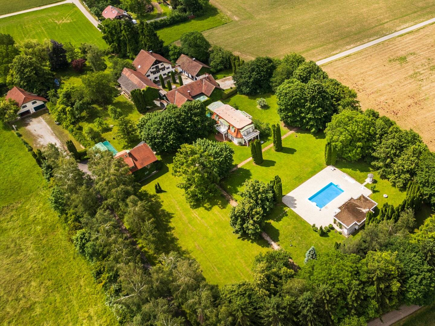 Exklusives Herrenhaus und Gutsanwesen bietet großartige Möglichkeiten
