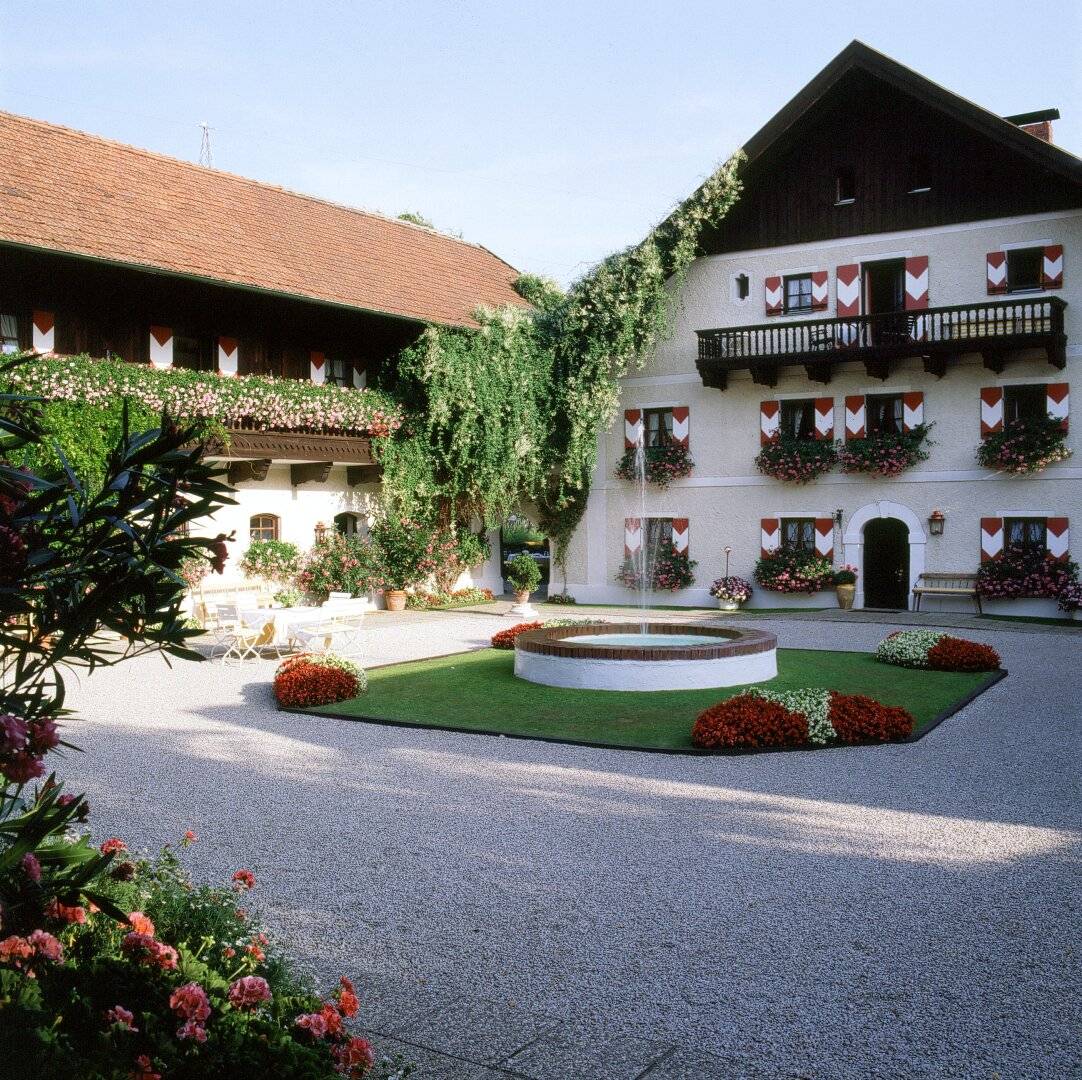 Exklusives Herrenhaus und Gutsanwesen bietet großartige Möglichkeiten