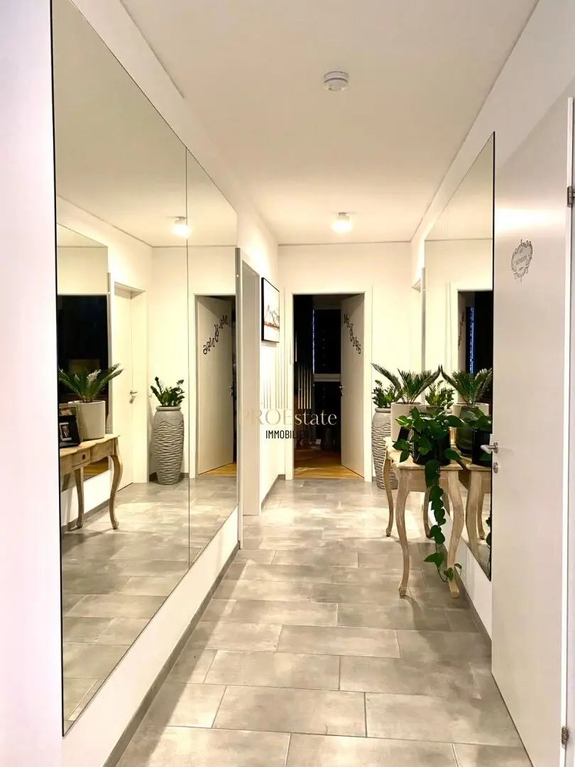 Luxuriöses Terrassenwohnung über den Dächern von Traun! Die Residenz erwartet Sie!
