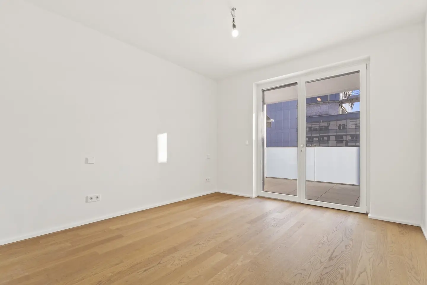 ERSTBEZUG: Zweizimmerwohnung in der Innenstadt von Klagenfurt am Wörthersee mit Loggia - Benediktinermarkt!