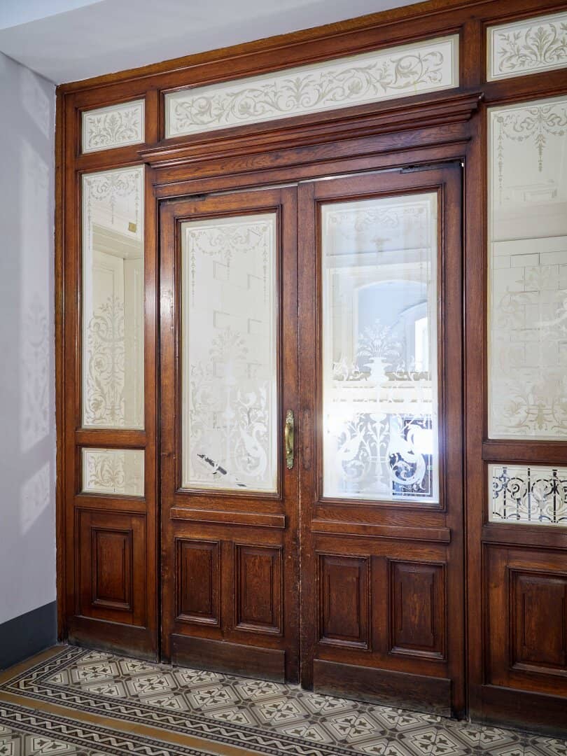Exklusive Altbauwohnungen in der Schwarzspanierstraße