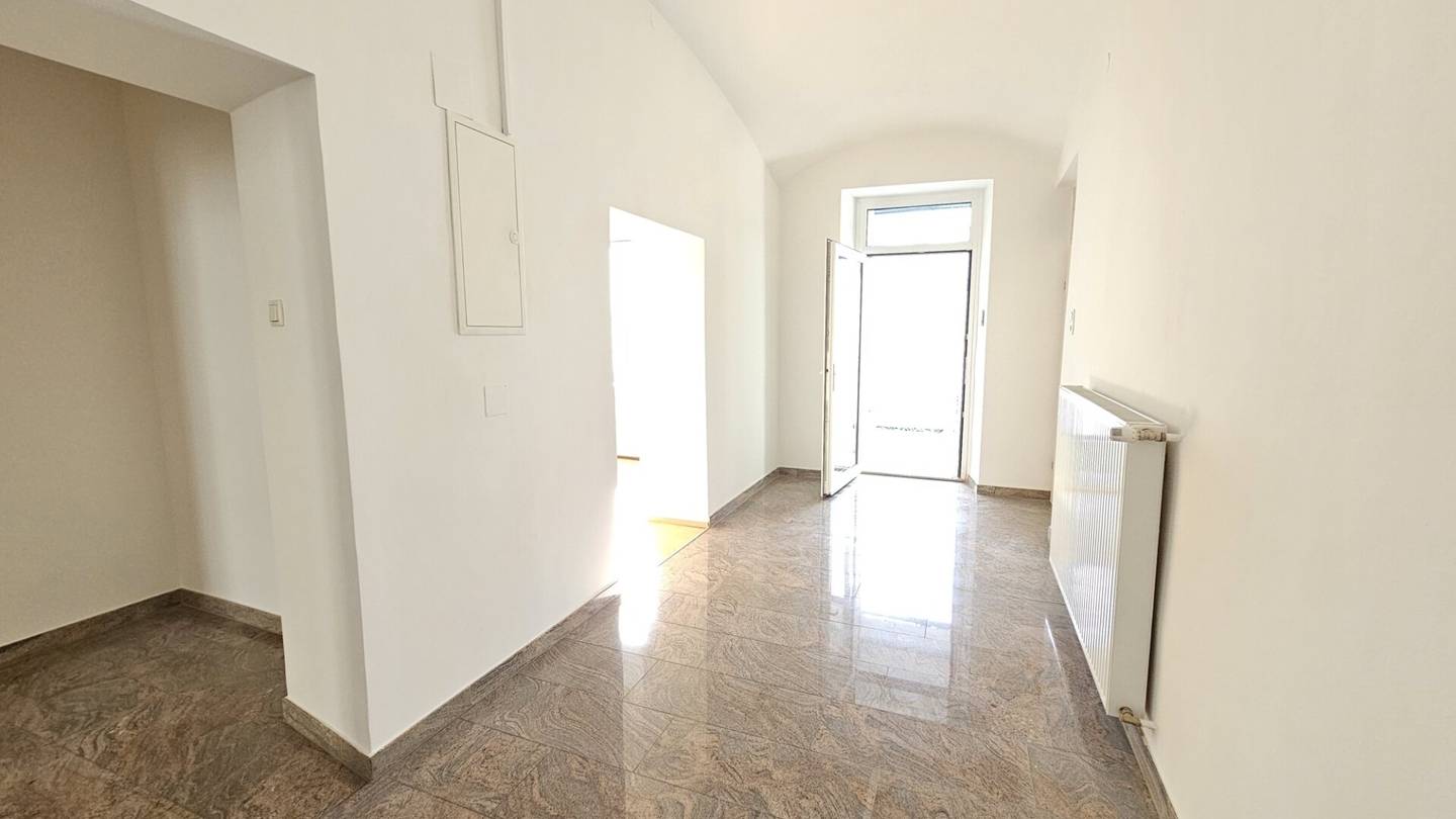 Beste Innenstadtlage-Nähe City Arkaden -150 m² bis 350 m² Büro/Praxis/Ordination!