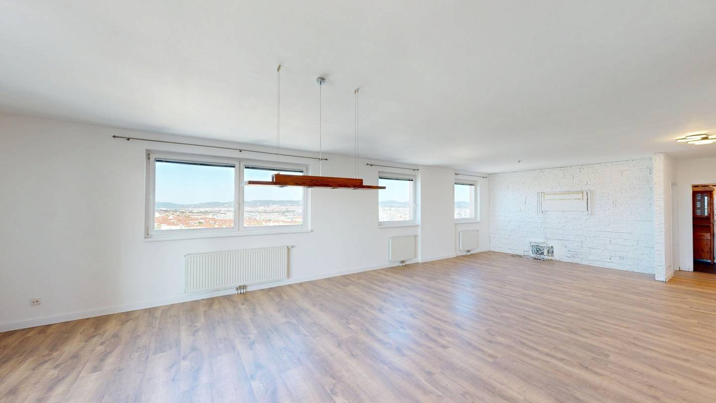 Panorama über Wien | Großzügiges Wohnen mit Loggia, Pool & Wellness im 15. Stock