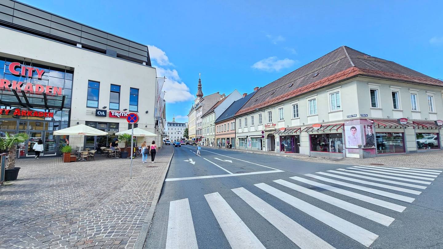 Bestlage - City Arkaden - 200 m² bis 350 m² Büro/Praxis/Ordination!