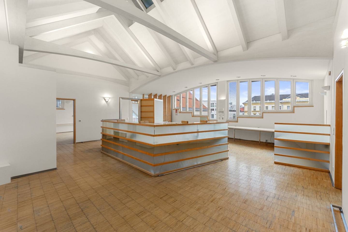Büro / Ordination oder Praxis am Benediktinermarkt - Ihr neuer Standort mit 232 Quadratmetern!