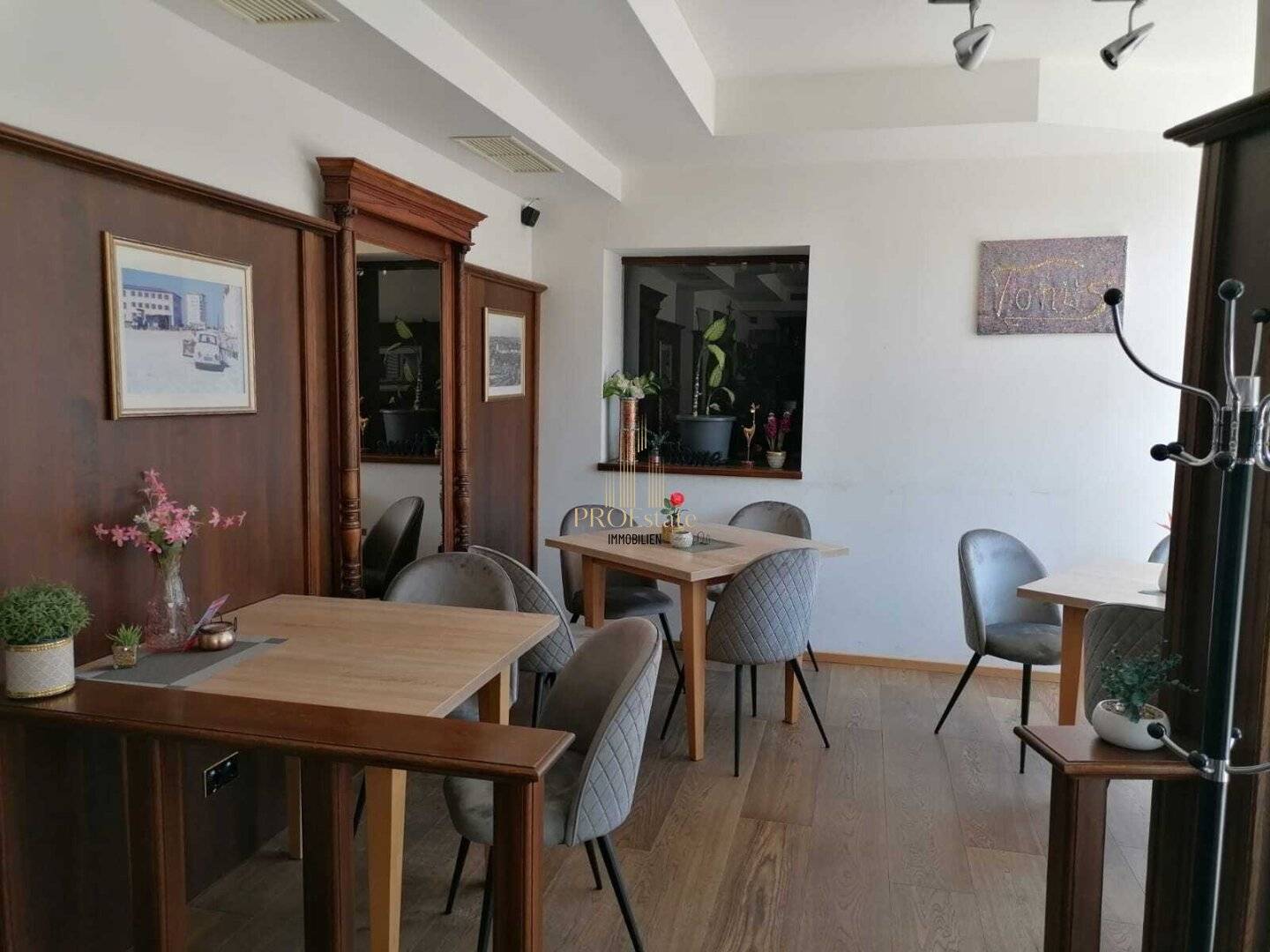 Attraktives Zinshaus oder eigenes Restaurant mit Dachterrassenwohnung in Steyr - Nutzen Sie diese Gelegenheit!