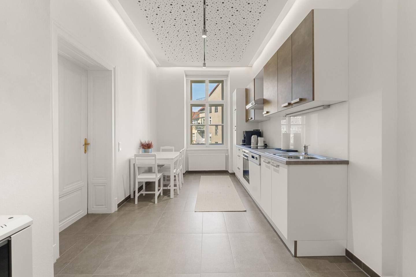 Modernes Büro in Graz: Gründerzeitstil trifft Innovation – 156 m² Arbeitsraum mit Charakter!