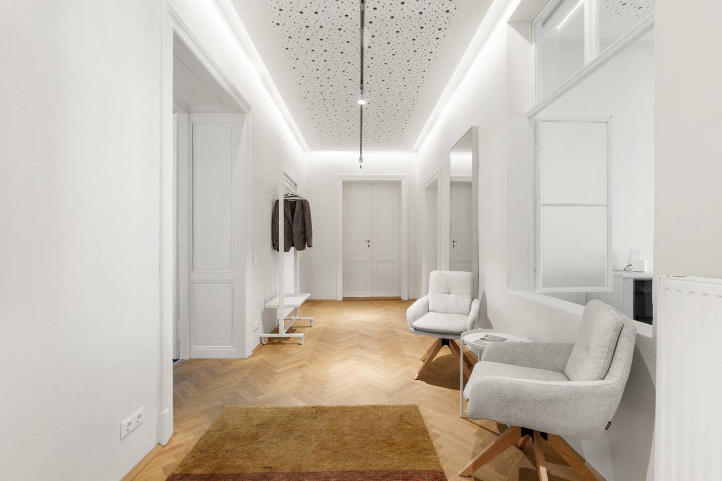 Modernes Büro in Graz: Gründerzeitstil trifft Innovation – 156 m² Arbeitsraum mit Charakter!