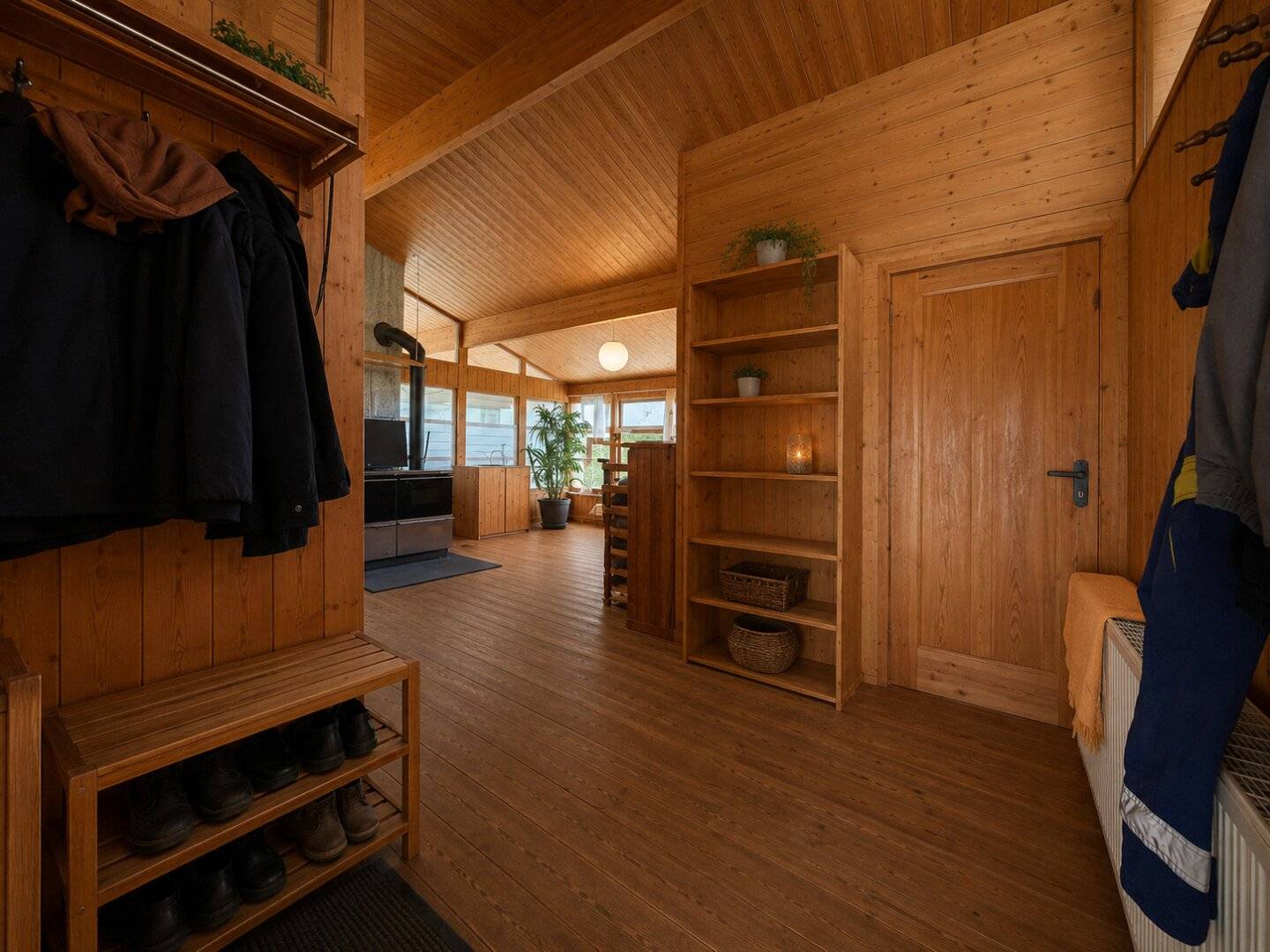 Wohnen wie im Urlaub | 2 Wohneinheiten, 3 Terrassen & 1.054 m² Grund