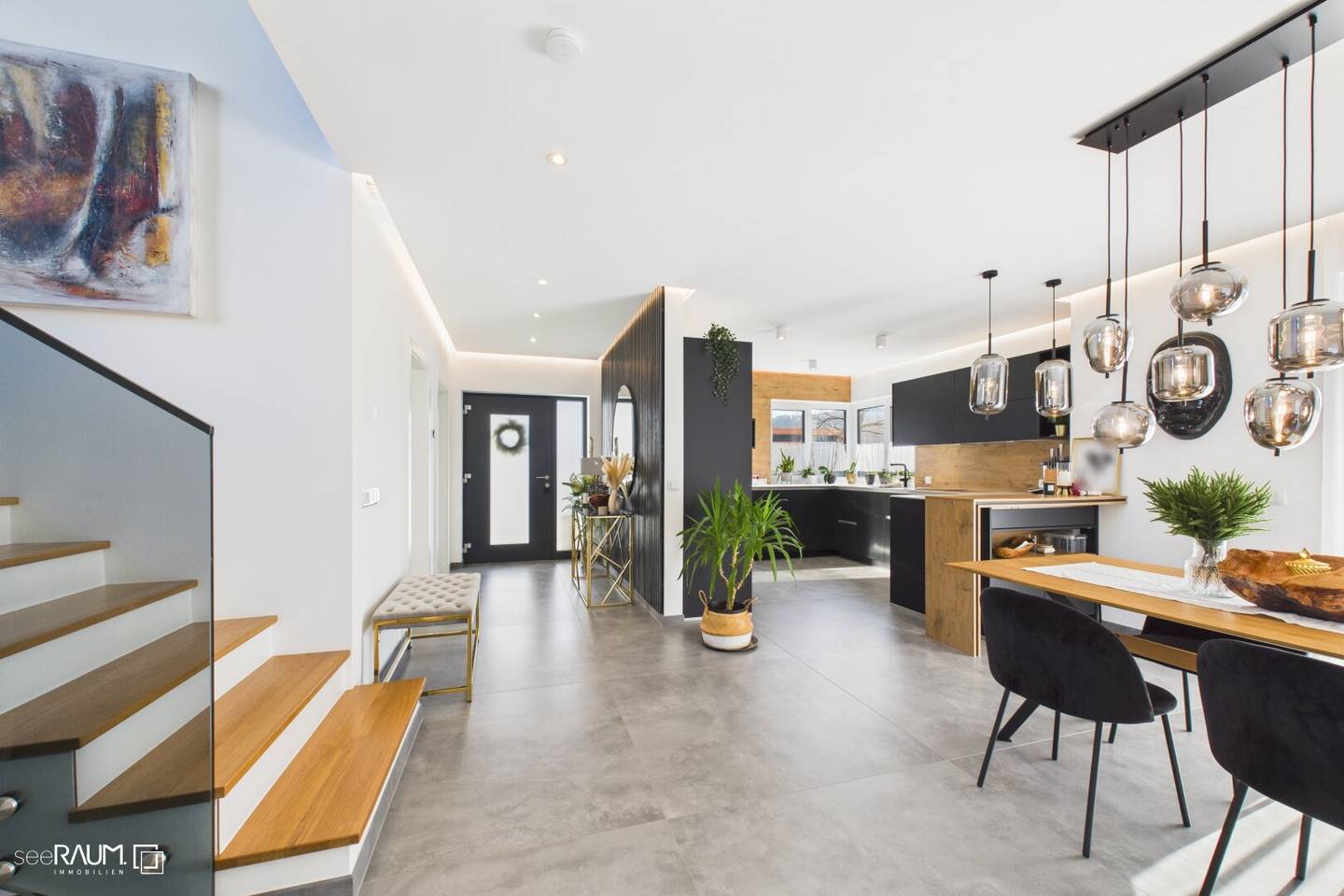NEUBAU: Modernes Einfamilienhaus in sonniger Lage