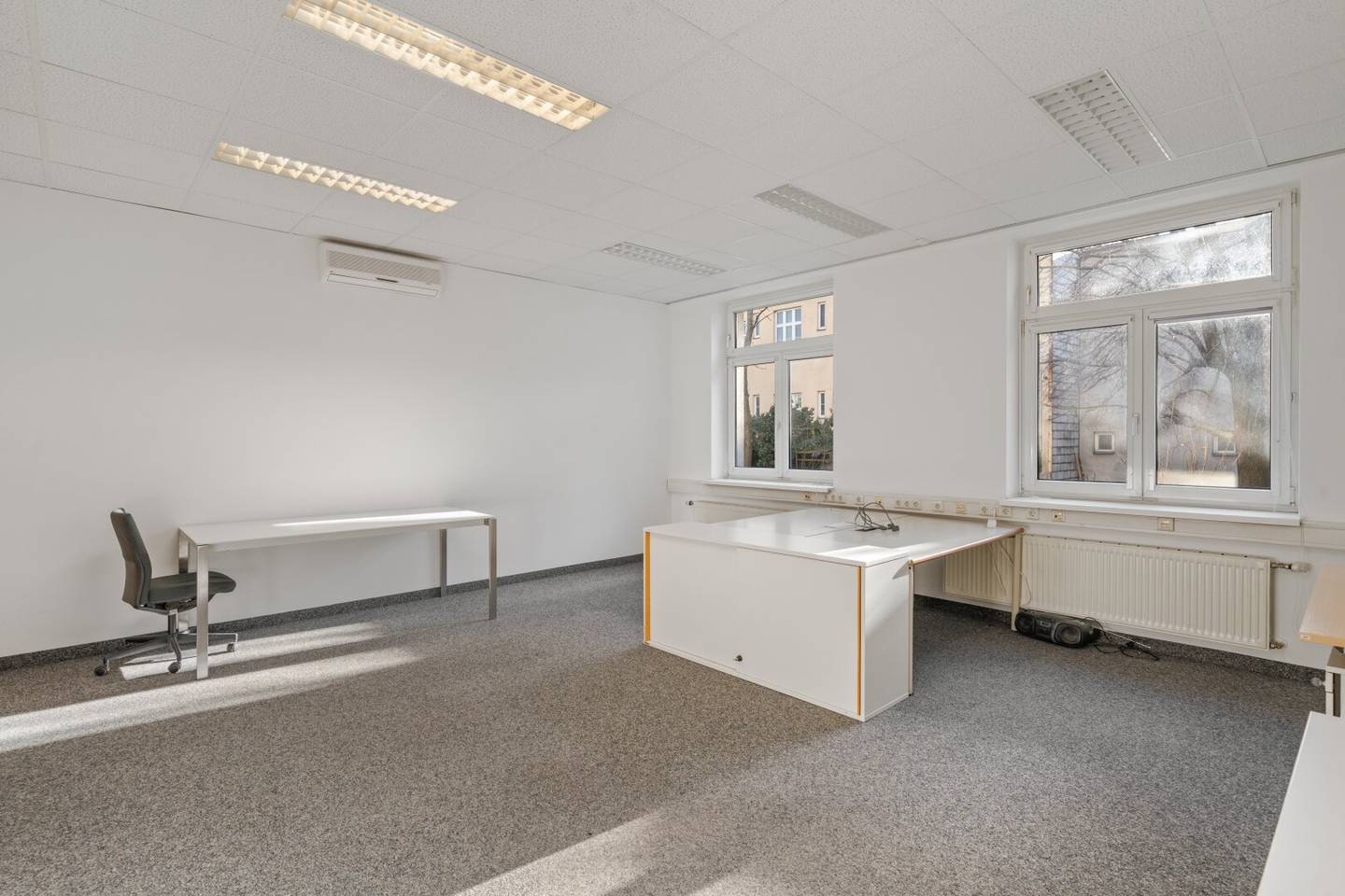 Premium-Gewerbeeinheit | 270 m² Technik- & Bürofläche mit 2 Zugängen, Klima & Glasfaser
