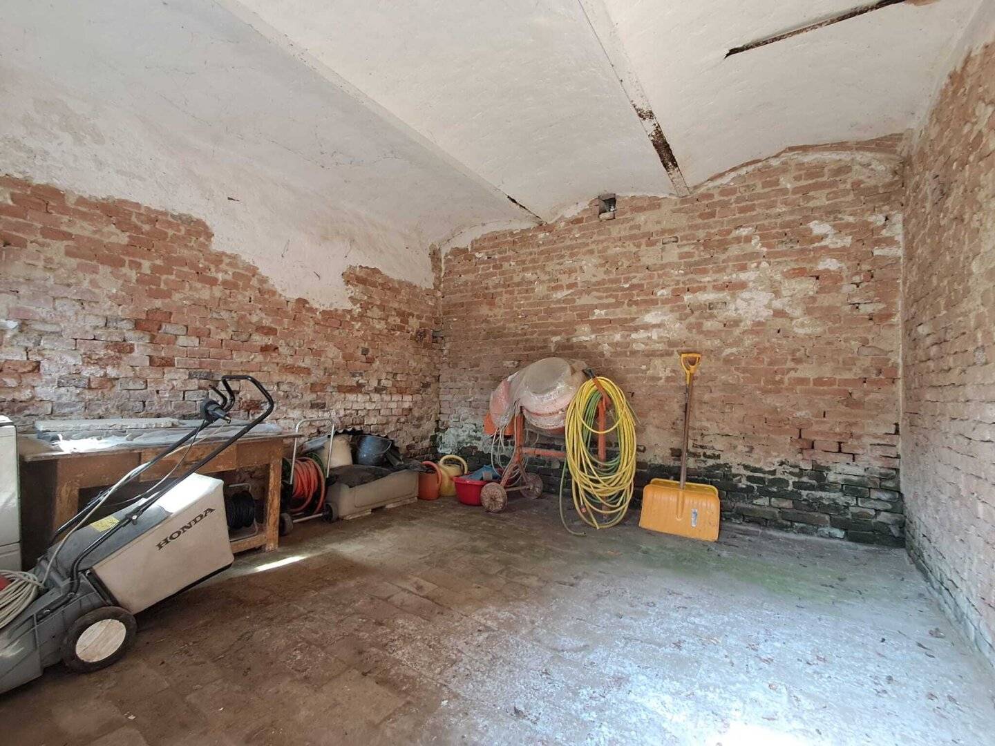 Preiswertes Bauernhaus in Patzmannsdorf – ideal für Selbstverwirklicher!