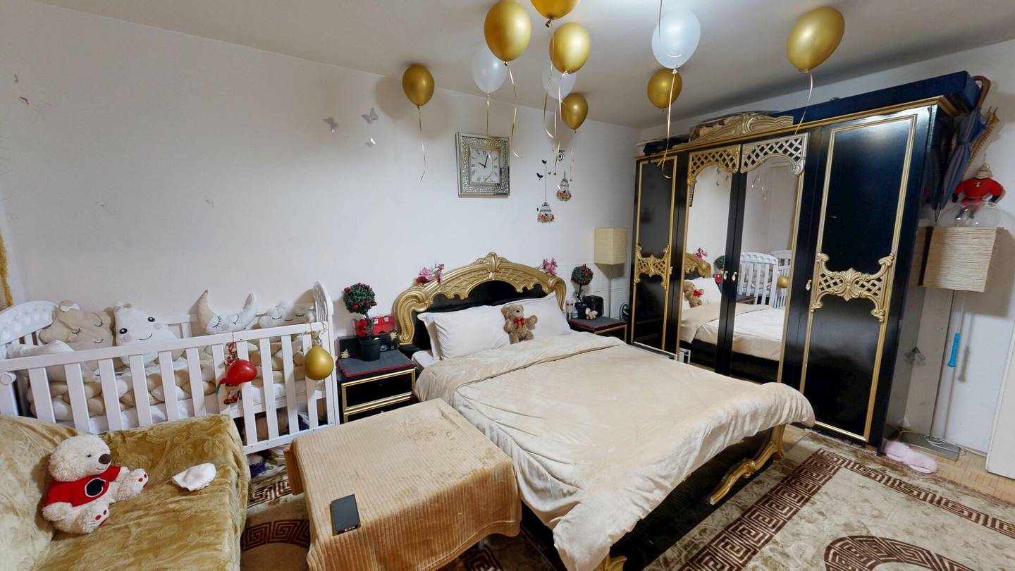2 Zimmer zentrale City-Wohnung direkt an der U-Bahn