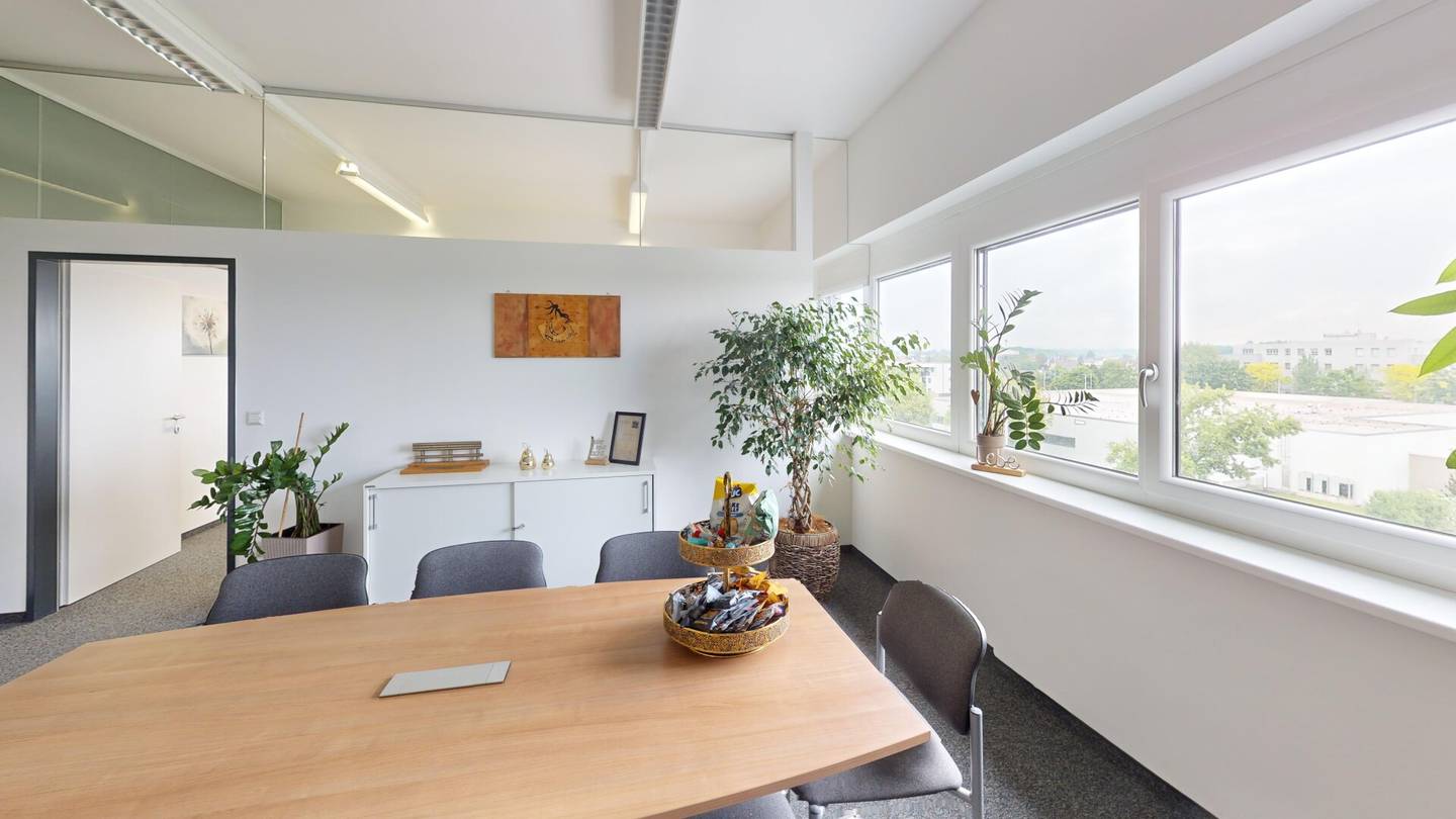 KINDERMANNZENTRUM- Modernes Büro in Leibnitz: Neuwertig, top ausgestattet, ideal für Ihre Firma