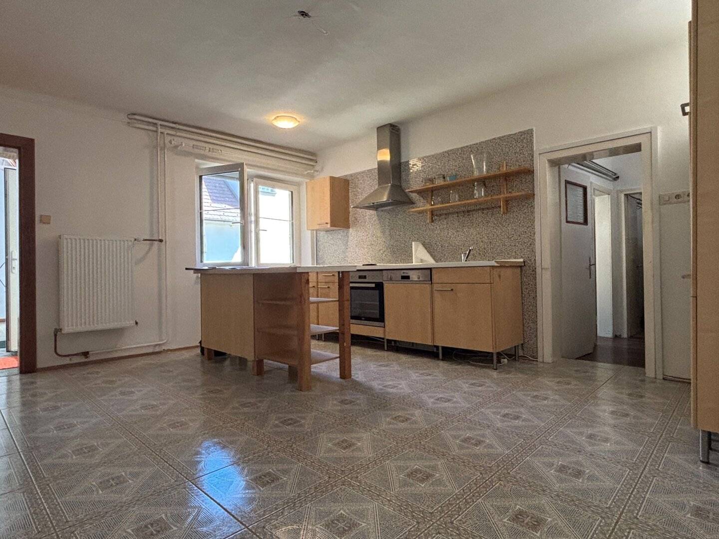 Jetzt hat jeder sein eigenes Zimmer - großes, renoviertes Landhaus mit gemauertem Stadl