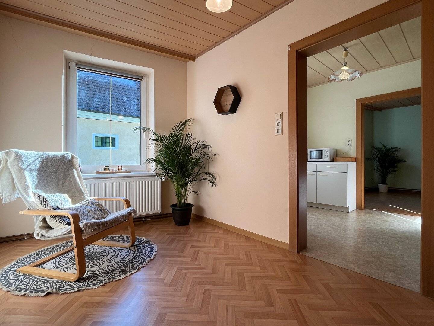 [Kaufanbot erhalten] Leistbares Haus mit eigenem Weinkeller – ideal für Wien-Pendler