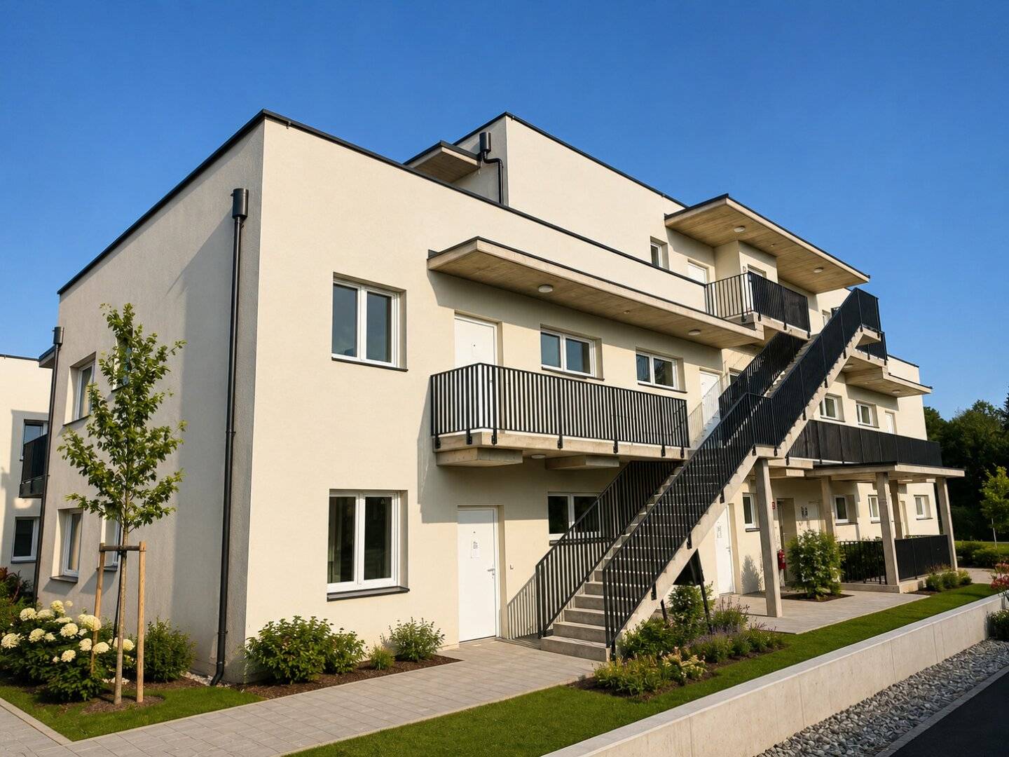 ERSTBEZUG | 19M2 BALKON | 74M2 WOHNFLÄCHE | 2X TG- PARKPLATZ | 3 SCHLAFZIMMER