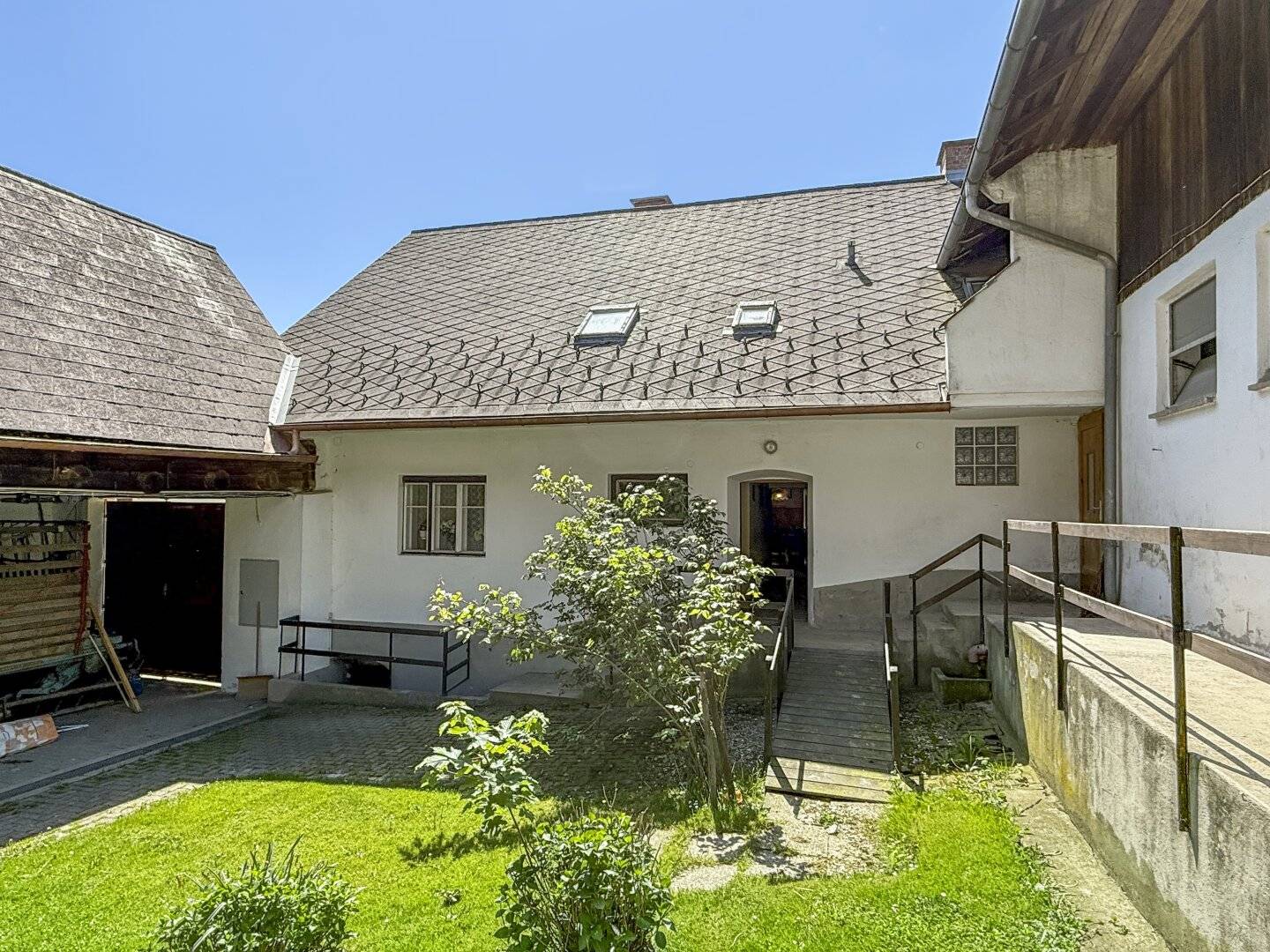 Vierkanthof mit 8,9 Hektar Grund: Ein Ort für Menschen mit Visionen, Selbstversorgung und Liebe zur Natur
