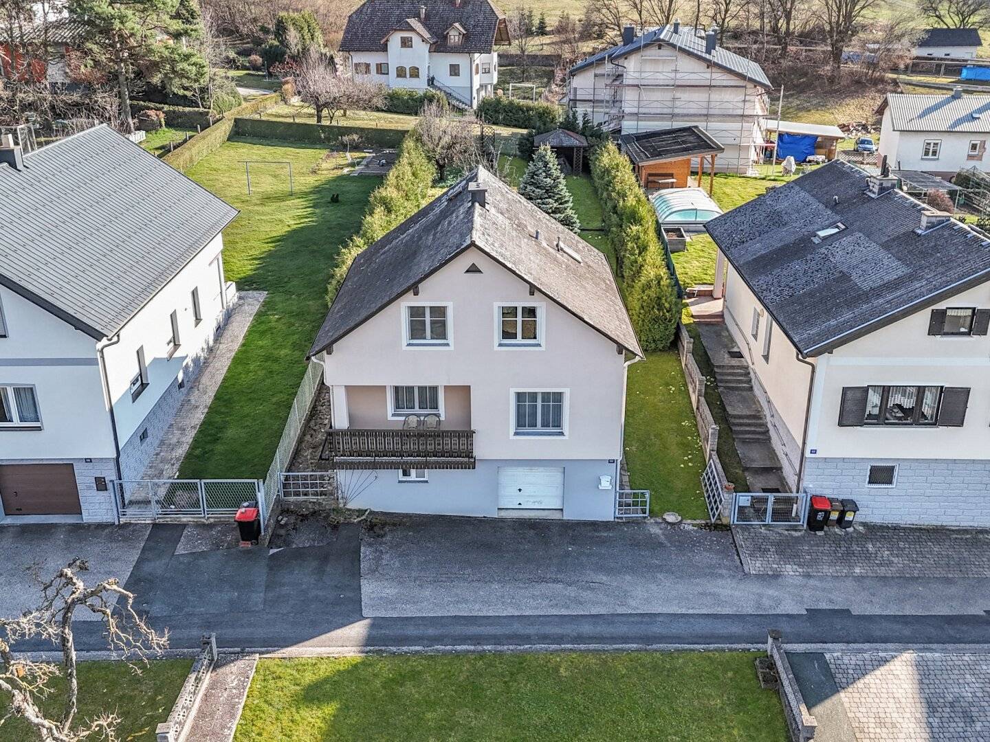 Einfamilienhaus mit unverbaubarem Ausblick inklusive Baugrundstück