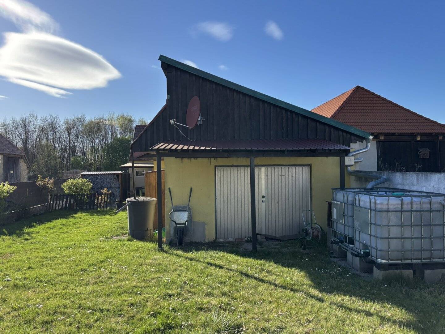 Ländliches Wohnen in Seefeld – Bauernhaus mit Garten & Terrasse – €119.000