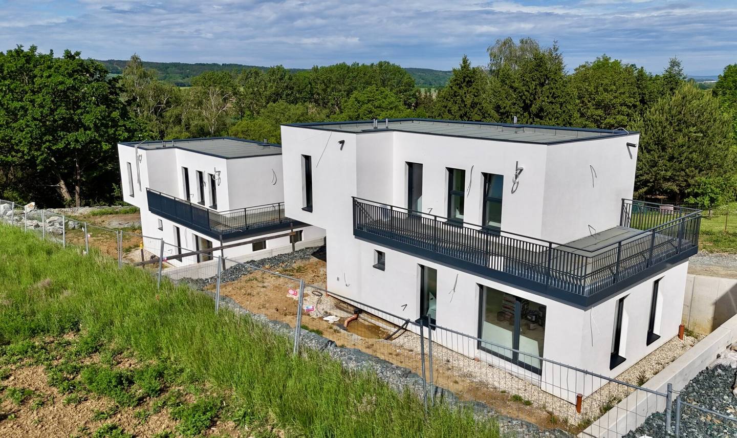 Familienglück in Ruhelage – Erstbezug: Einfamilienhaus mit Garten & Weitblick in Großpetersdorf
