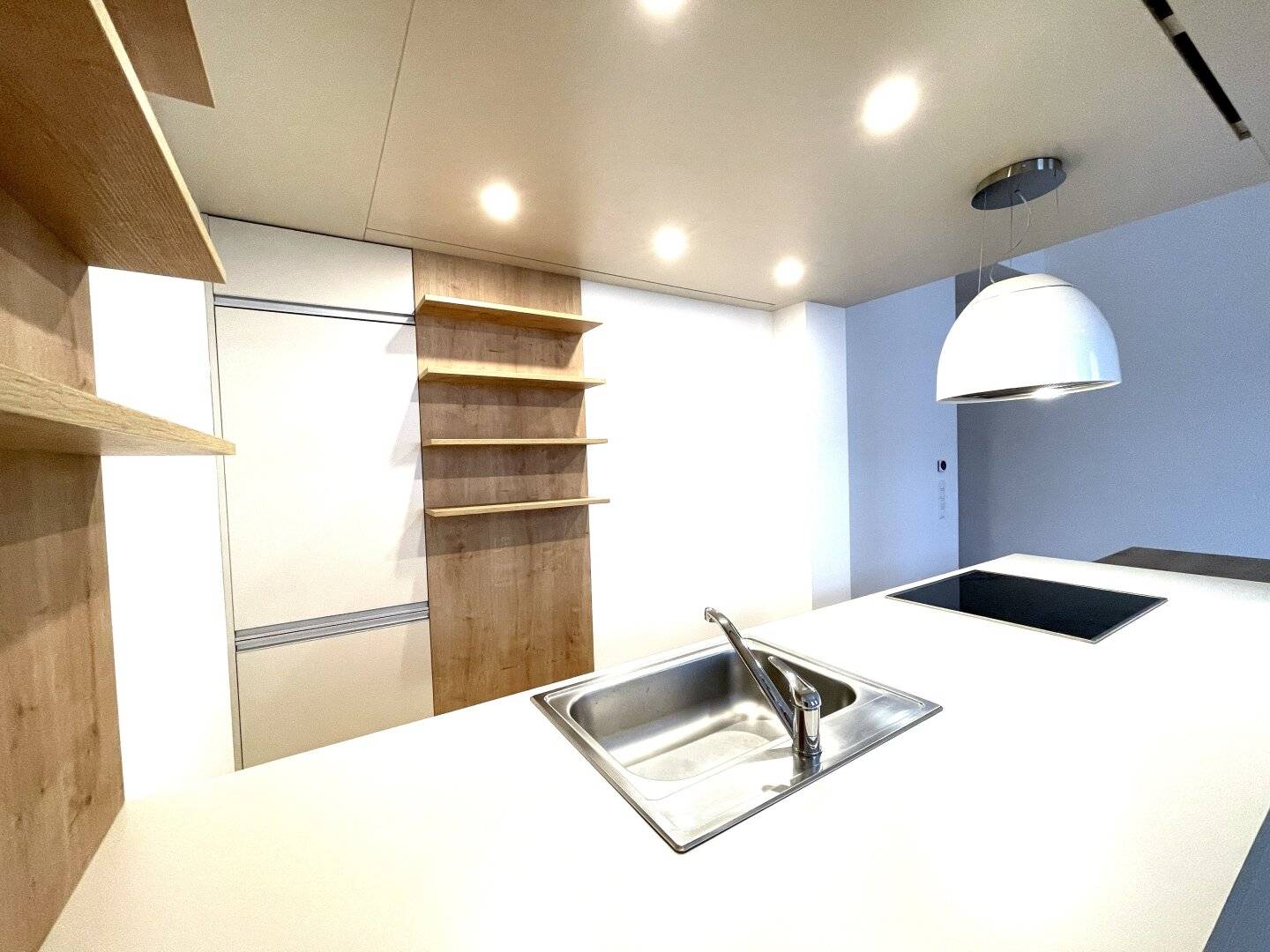 Top floor apartment near Naschmarkt U4