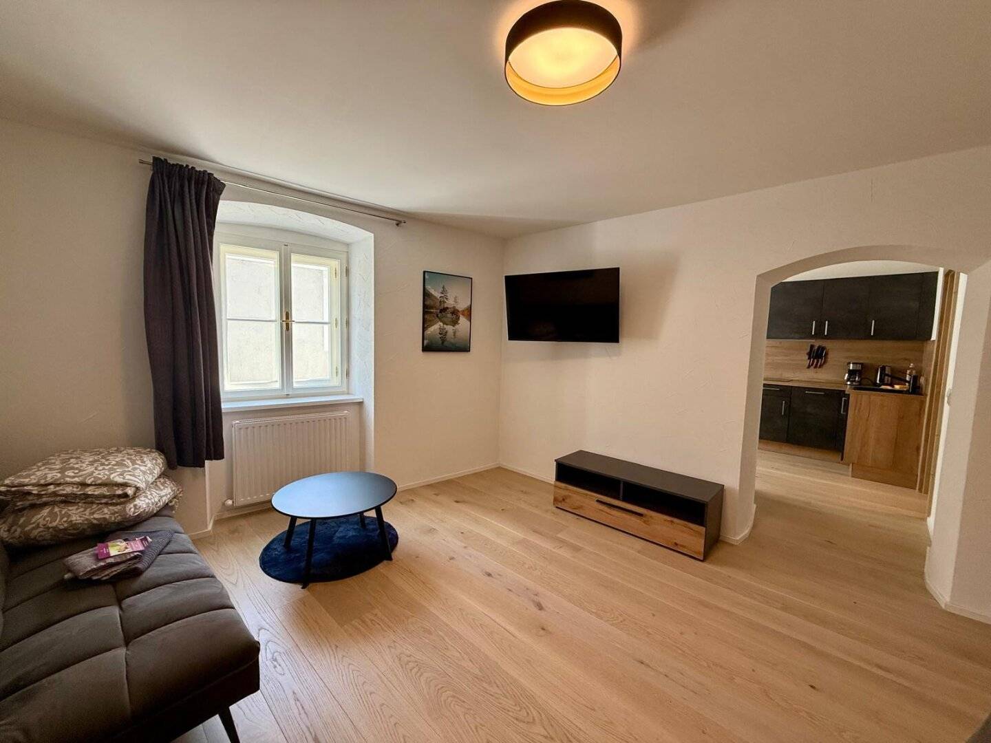 Wunderschöne 2-Zimmer-Wohnung in kernsaniertem Stadthaus in Top Lage