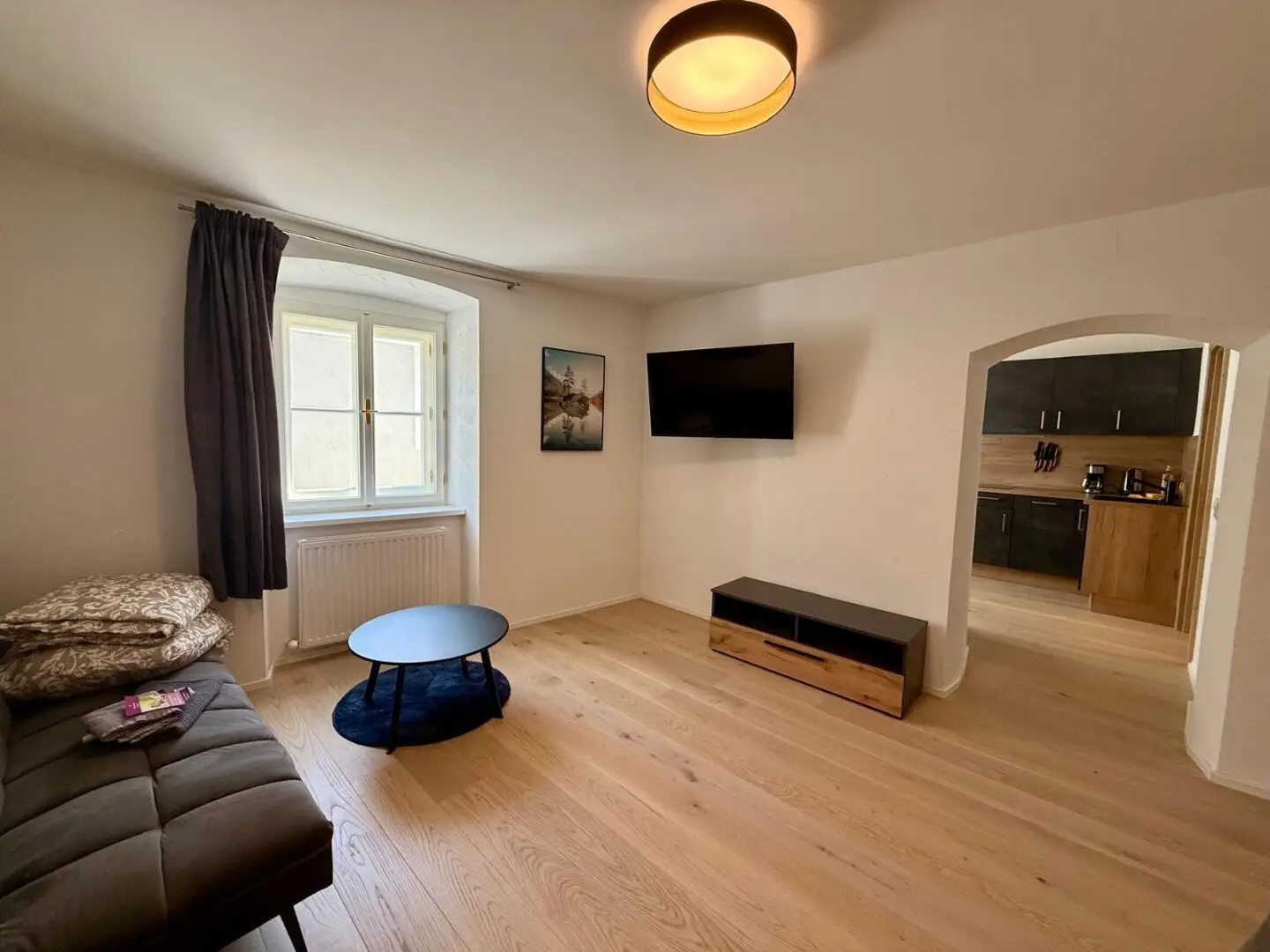Wunderschöne 2-Zi.-Wohnung in kernsaniertem Stadthaus in zentraler Ruhelage in Hall