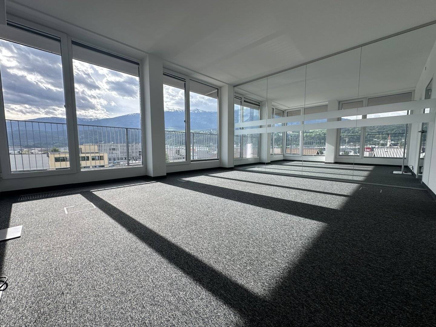 Büro / Ordination in strategischer Toplage, Gewerbezentrum Innsbruck Ost