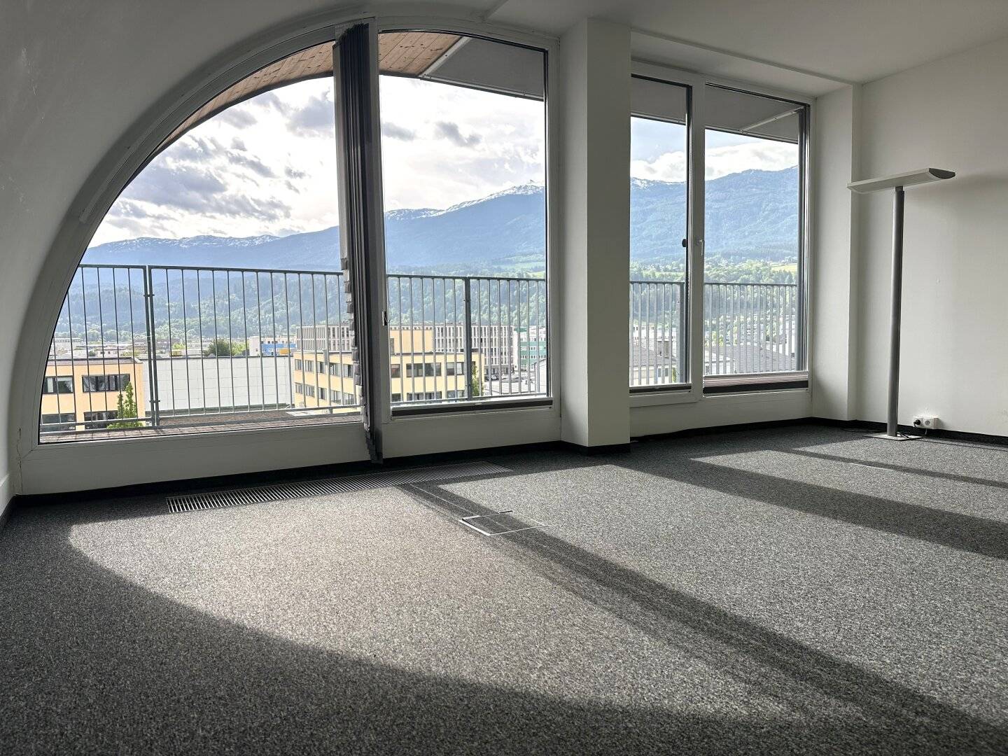 Büro / Ordination in strategischer Toplage, Gewerbezentrum Innsbruck Ost