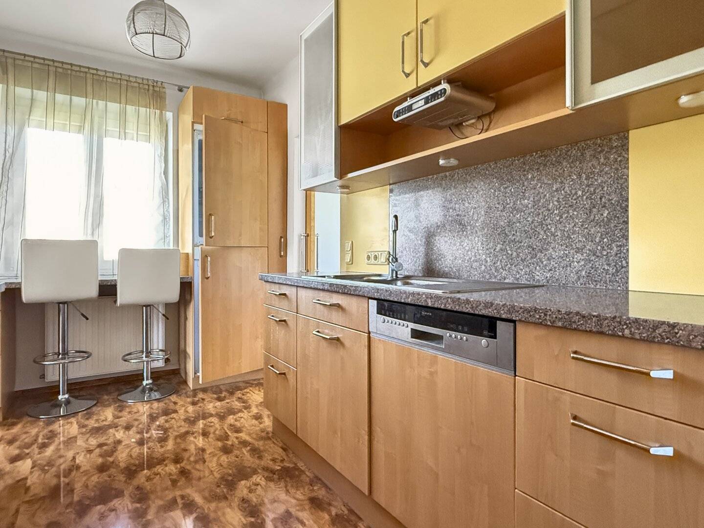 Kirchschlag | 75m² Wohnung im 2. Stock - ruhig, hell und voller Möglichkeiten
