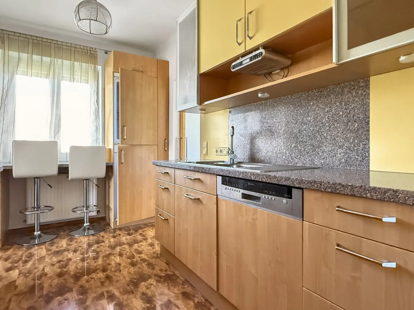 Kirchschlag | 75m² Wohnung im 2. Stock - ruhig, hell und voller Möglichkeiten