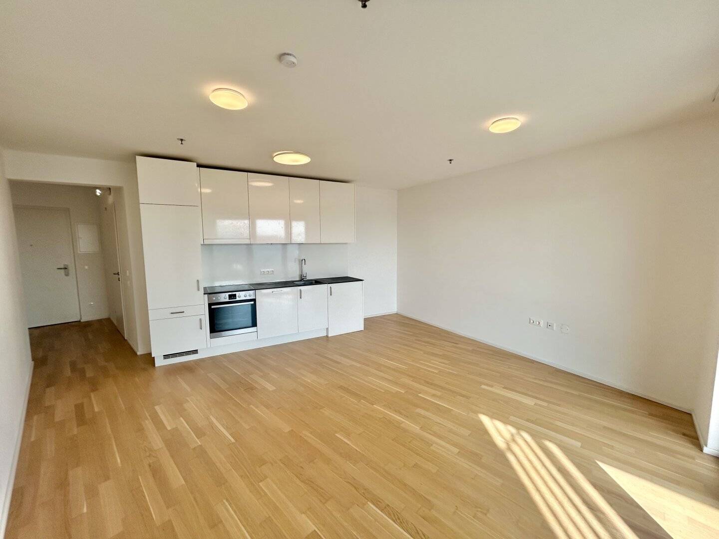 ab sofort verfügbar: moderne 1 Zimmer Wohnung im 18. OG