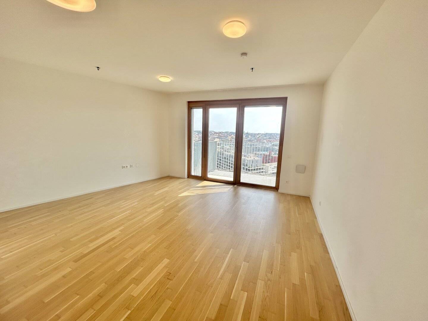 ab sofort verfügbar: moderne 1 Zimmer Wohnung im 18. OG