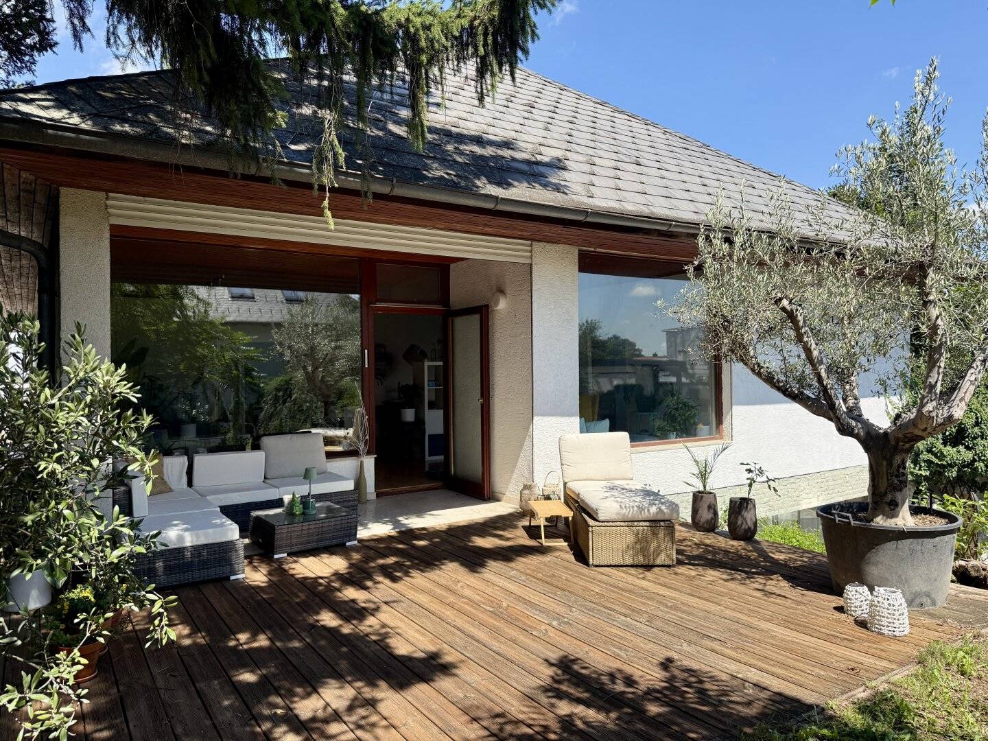 Einfamilienhaus mit Garten, Terrasse, Wohnkeller mit Wellnessoase  – Grüne Oase an der Stadtgrenze zu Baden in Tribuswinkel