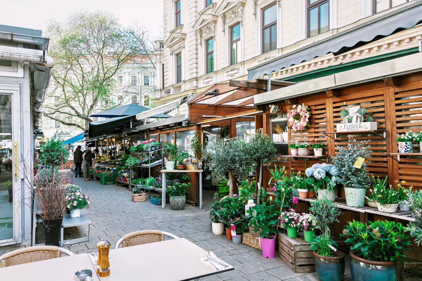 IM HERZEN DER ZEIT – Exklusive Büro-, Atelier- und Geschäftseinheit – PROVISIONSFREI