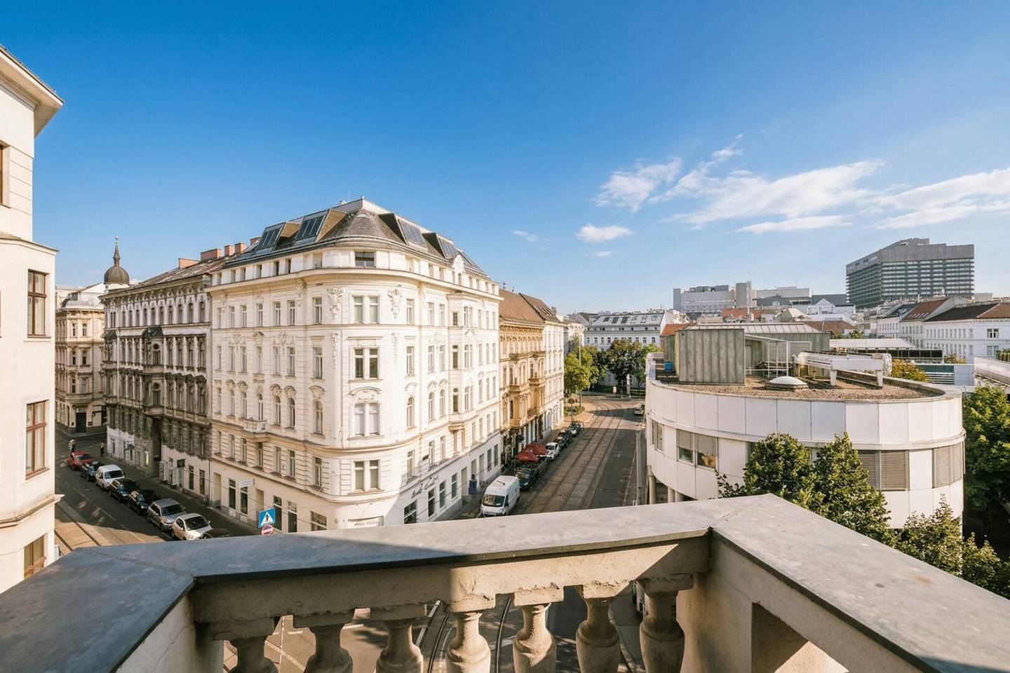 Familienfreundliche 5-Zimmer-ALTBAUWOHNUNG mit Stil