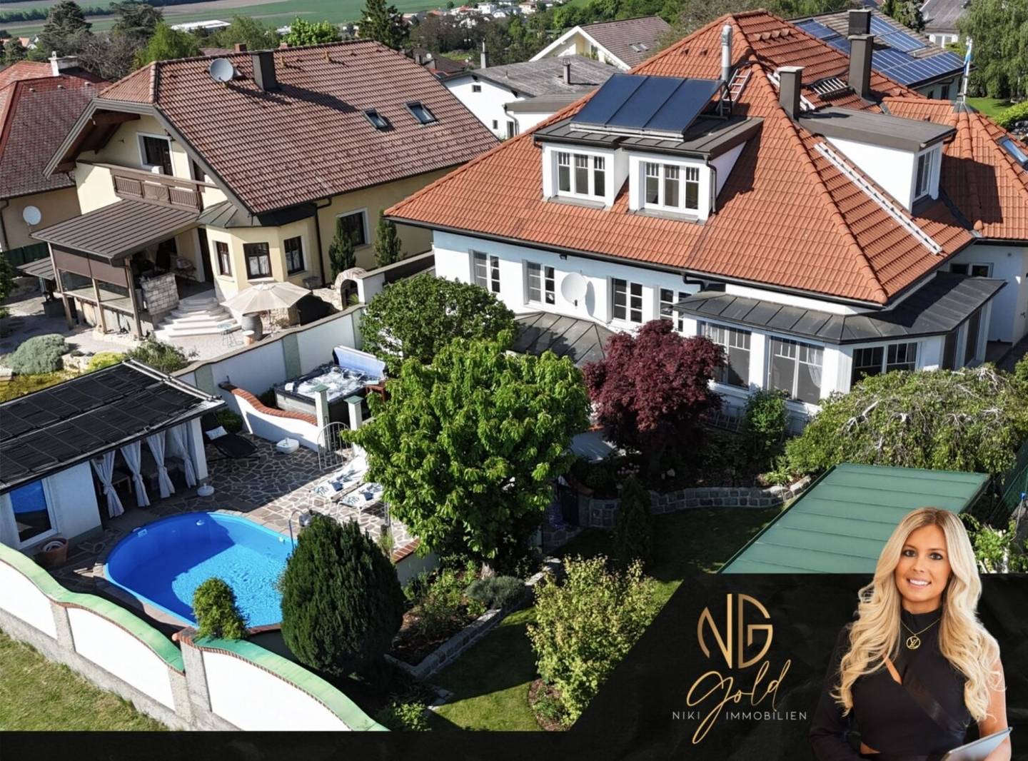 Hollywood Hills Flair – exklusives Ein- oder Zweifamilienhaus mit Panoramablick, Pool, Whirlpool und 4 Garagenplätzen