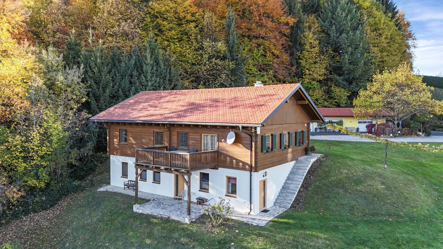 Ihr privates Paradies: Villa, Chalet, Weinkeller, Landwirtschaft und 7 Hektar Freiheit