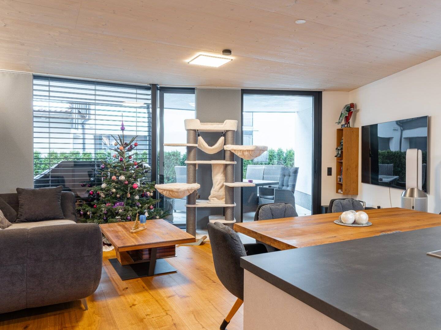 Moderne, neuwertige Gartenwohnung in Saalfelden - Ortsteil Bsuch!