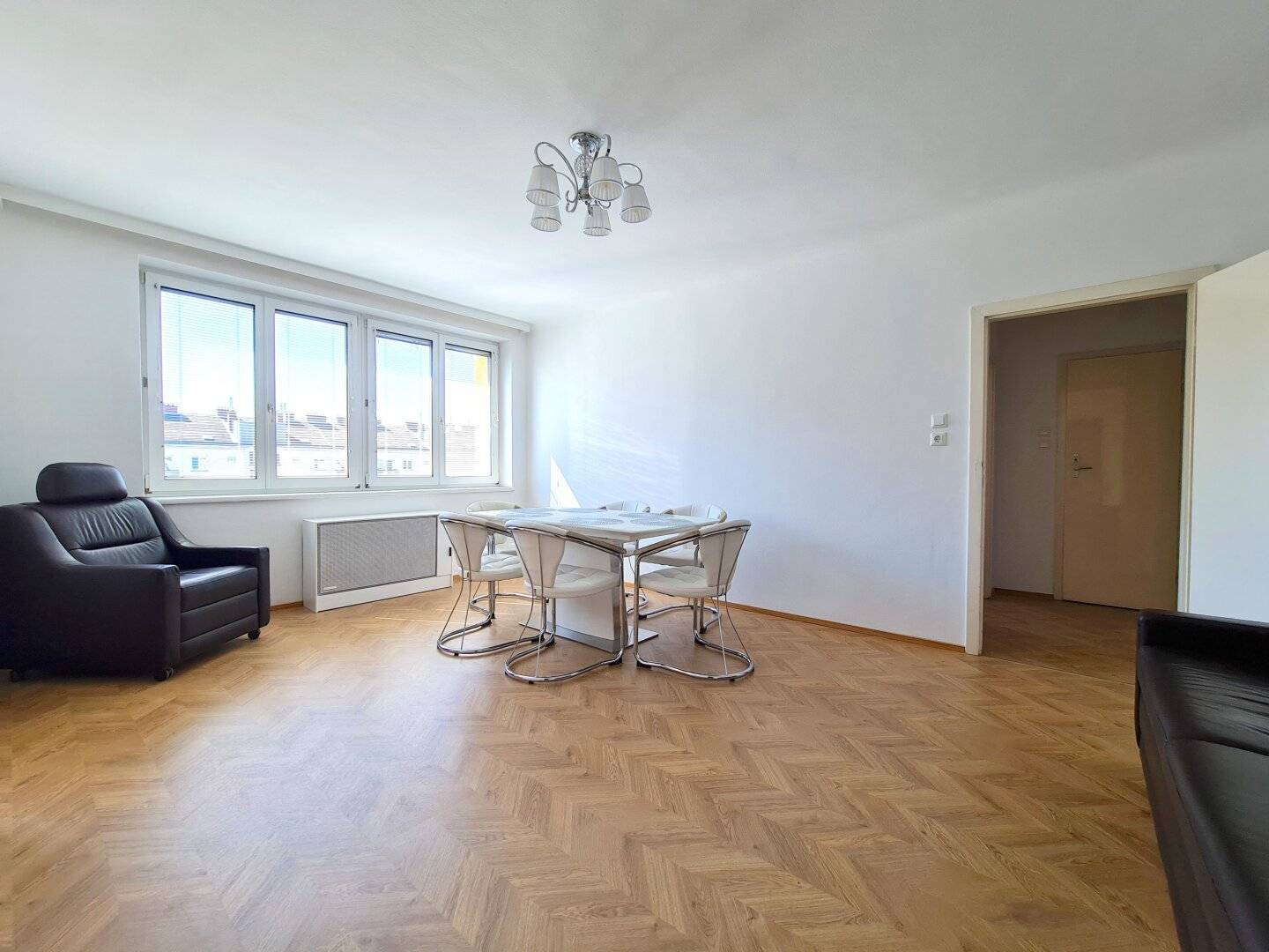 3-Zimmer-Wohnung mit separater Küche neben der Donau und der Wirtschaftsuniversität Wien!
