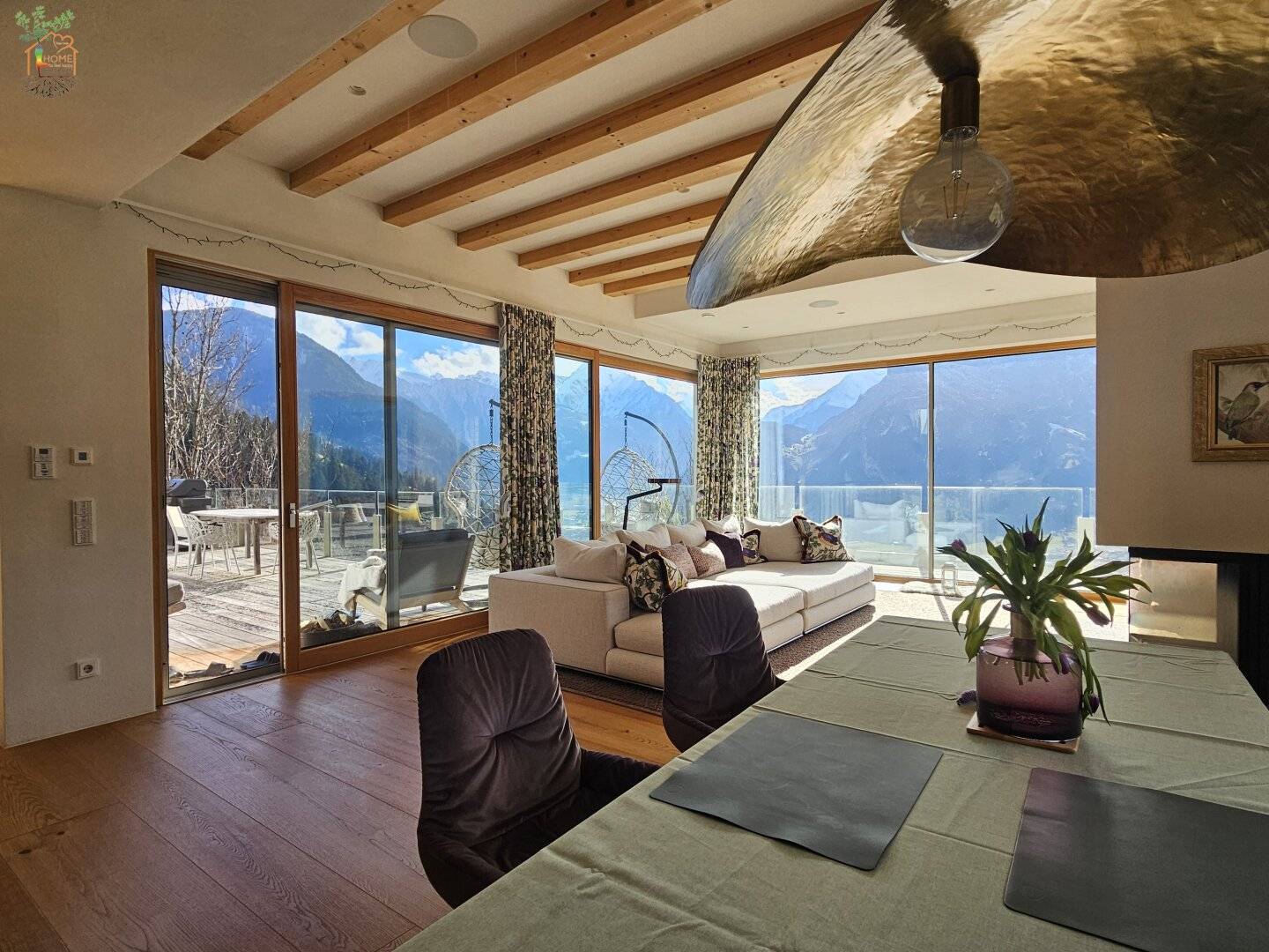 Repräsentatives Traumhaus im Zillertal. Top Qualität, unverbaubare Aussicht, Pool...