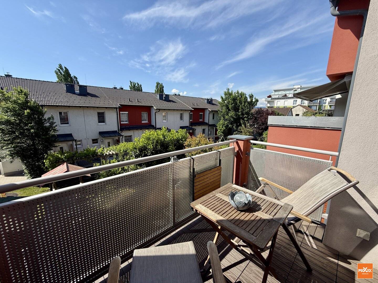 Wohnen auf zwei Ebenen – Maisonette mit Balkon, Kamin und Wohlfühlcharakter