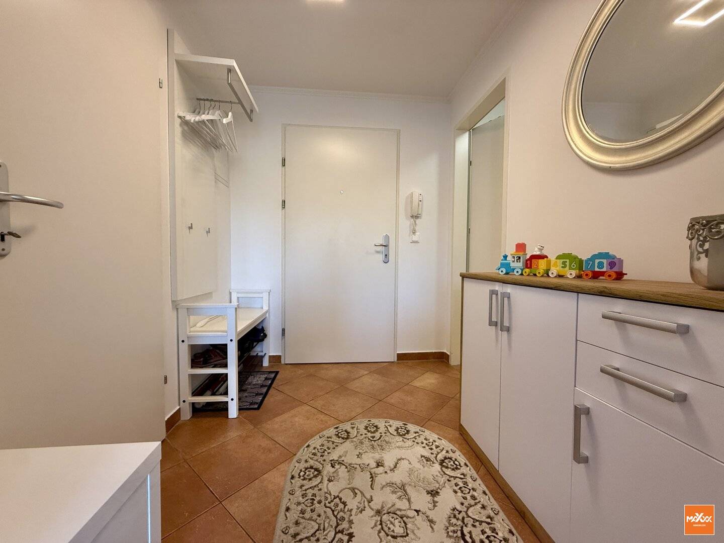 Wohnen auf zwei Ebenen – Maisonette mit Balkon, Kamin und Wohlfühlcharakter