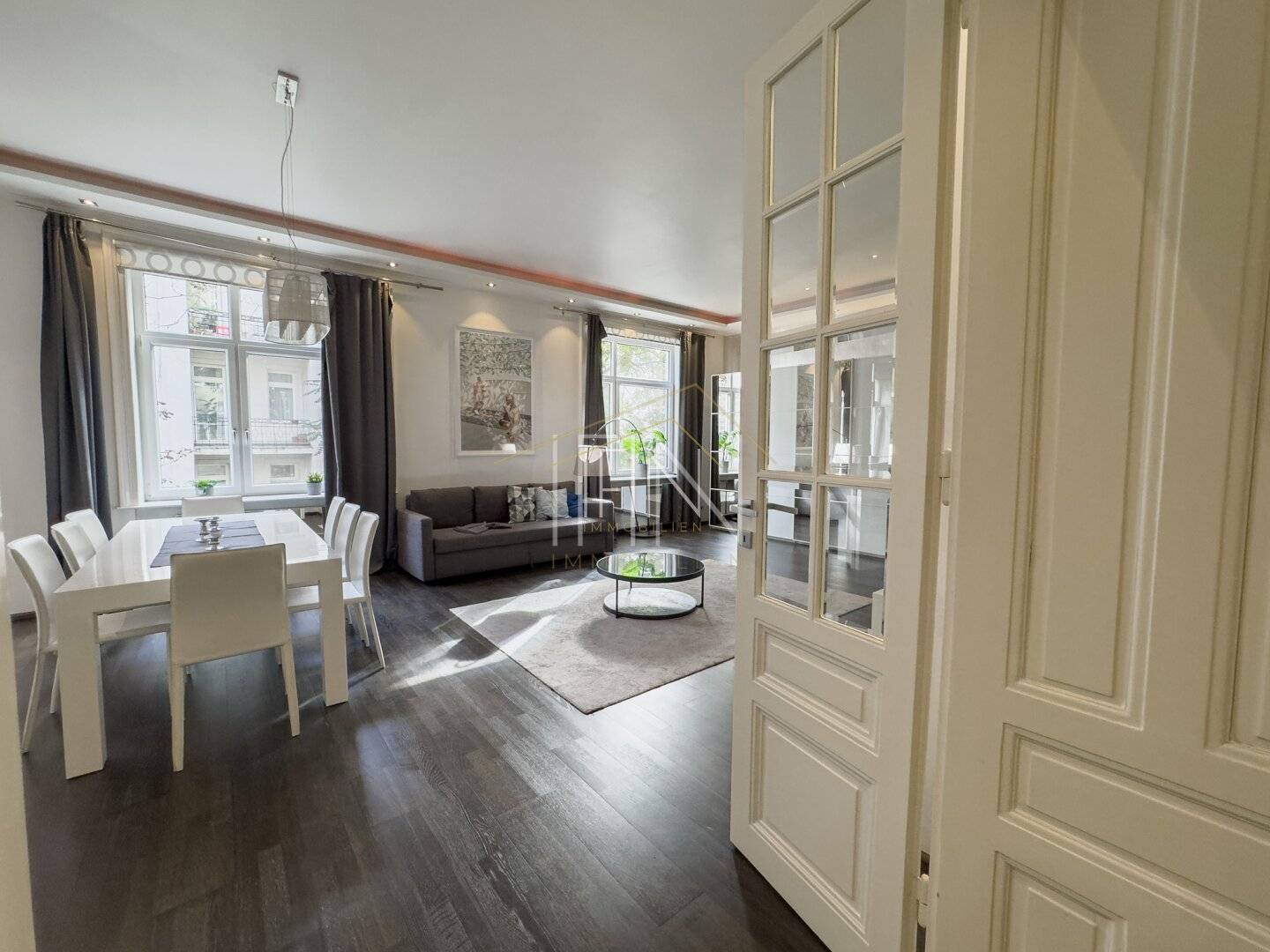 Altbauliebe trifft Wiener Klassik - 124m² Stil und Eleganz im 4. Bezirk